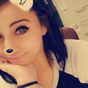 Meet your Posher, Leeanna